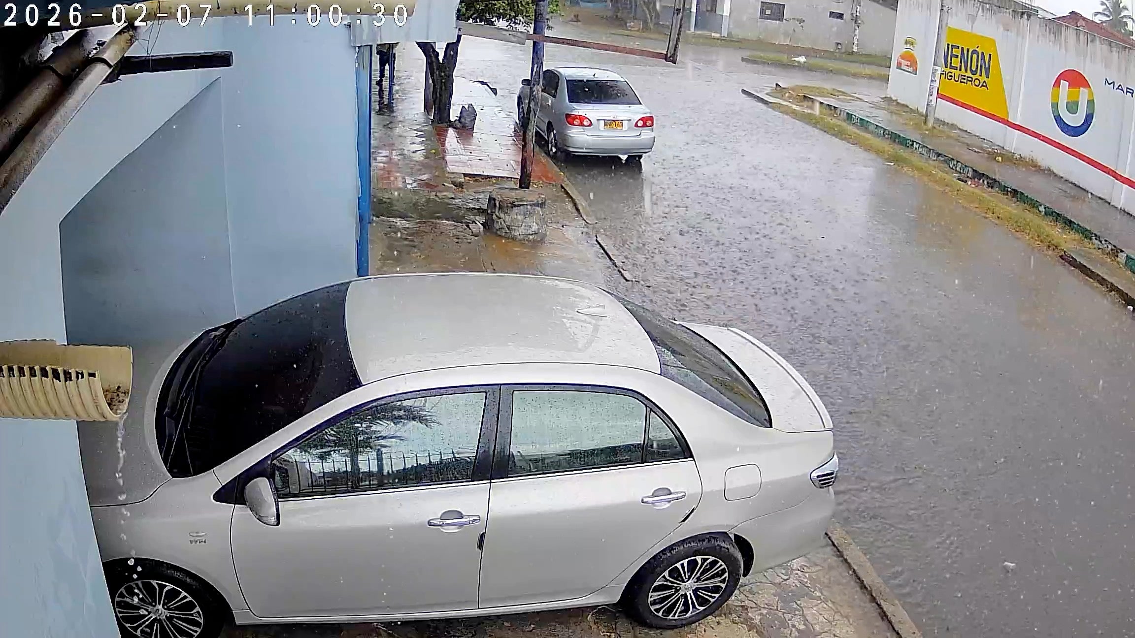 Cámara De Seguridad Inteligente Wifi Tapo Para Exterior C216